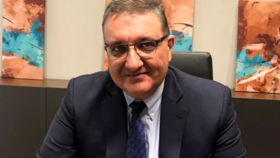 Εξαδάκτυλος: Το καλοκαίρι πετάμε τις μάσκες και βάζουμε μάσκες… θαλάσσης