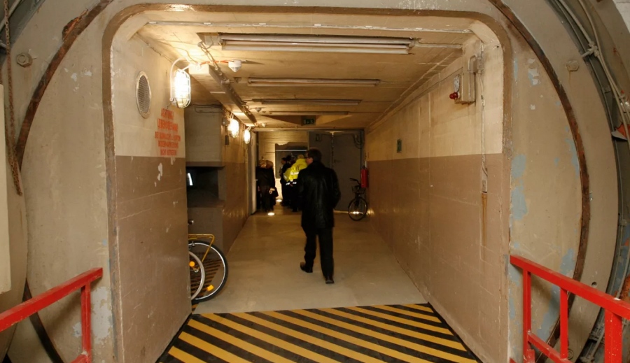 Ειρωνεία της Ιστορίας: Δαπάνες  30 δισ. ευρώ στη Γερμανία για να κατασκευαστούν  καταφύγια την επόμενη δεκαετία