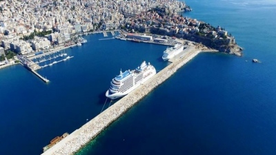 Καβάλα: Βούλγαρος υπέστειλε από το λιμάνι την ελληνική σημαία και ανέβασε της χώρας του - Τι φώναζε