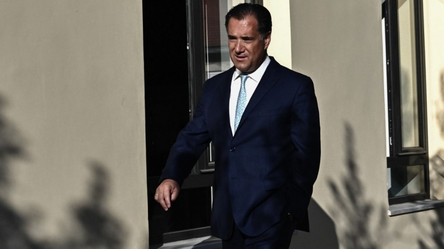 Πανηγυρική παρουσία Γεωργιάδη στη Μύκονο - Παραδόθηκαν 16 διαμερίσματα για νοσηλευτές και γιατρούς