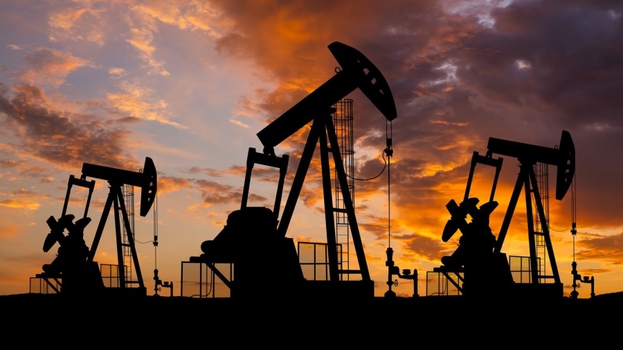 Ανάκαμψη στο πετρέλαιο μετά τη «βουτιά» - Το Brent στο +1,9% και τα 77,59 δολάρια