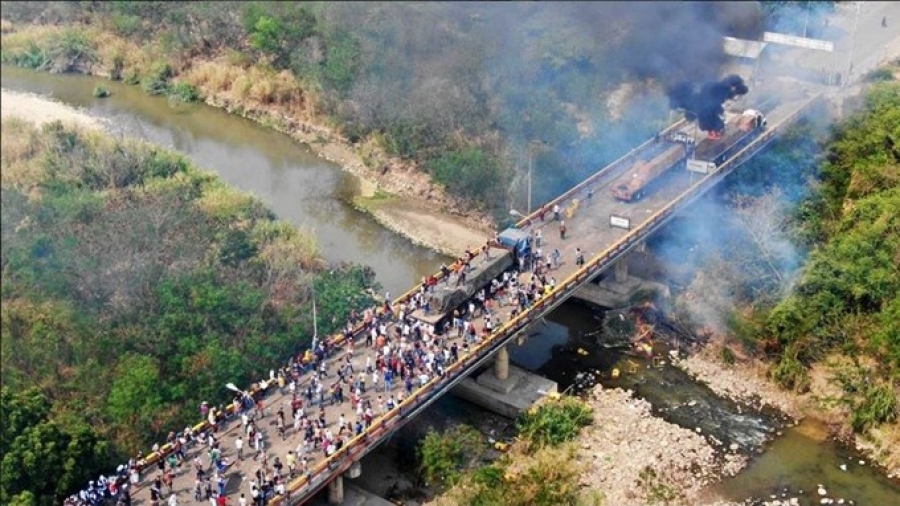 Μάχες στα σύνορα Βενεζουέλας - Κολομβίας