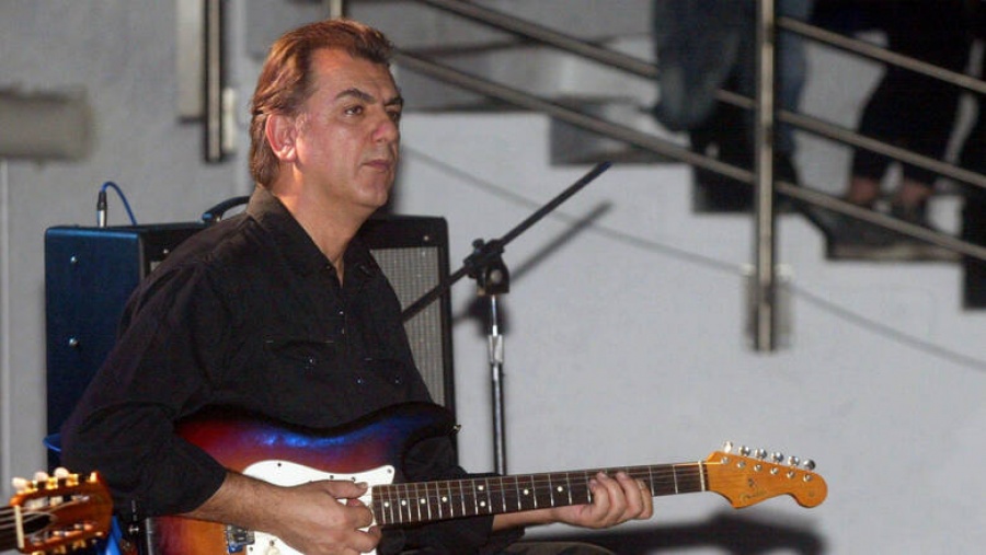 Απεβίωσε σε ηλικία 69 ετών ο Γιάννης Σπάθας, κιθαρίστας των Socrates