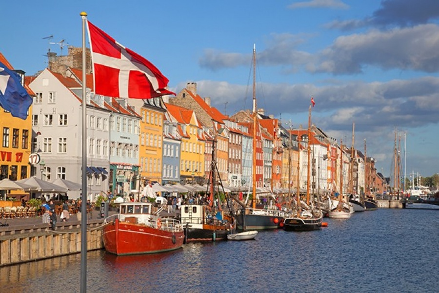 Η Δανία αναστέλλει τις εξαγωγές όπλων στη Σαουδική Αραβία