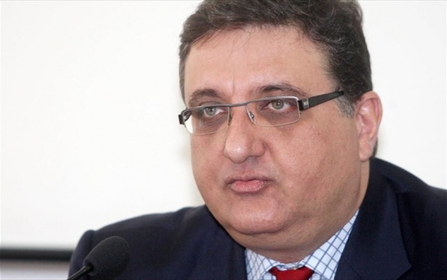 Εξαδάκτυλος για Πάσχα: Ο συγχρωτισμός μπορεί να οδηγήσει σε αναζωπύρωση - Χρειαζόμαστε τις μάσκες