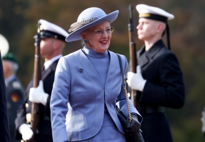 Η 82χρονη βασίλισσα της Δανίας θετική στον κορωνοϊό μετά την παρουσία της στην κηδεία της Ελισάβετ