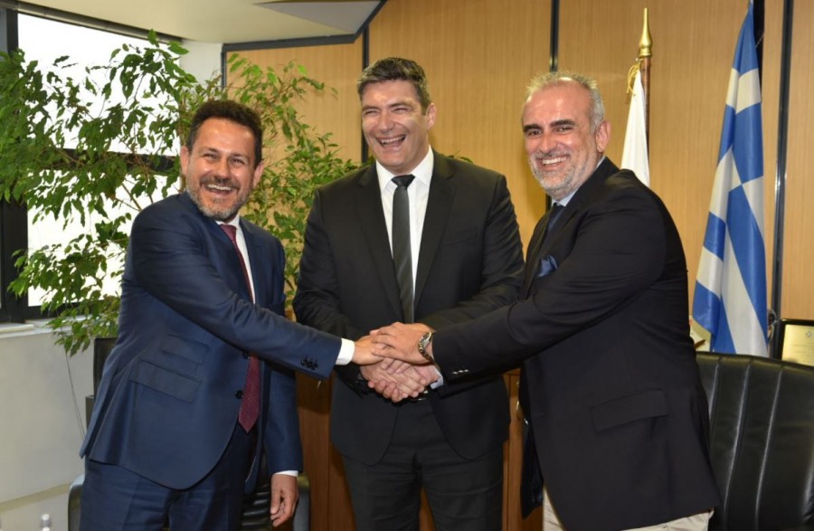 Μνημόνιο υπέγραψαν οι ΔΕΠΑ, ΔΕΣΦΑ και Οργανισμός Λιμένος Πάτρας για την προώθηση του LNG bunkering