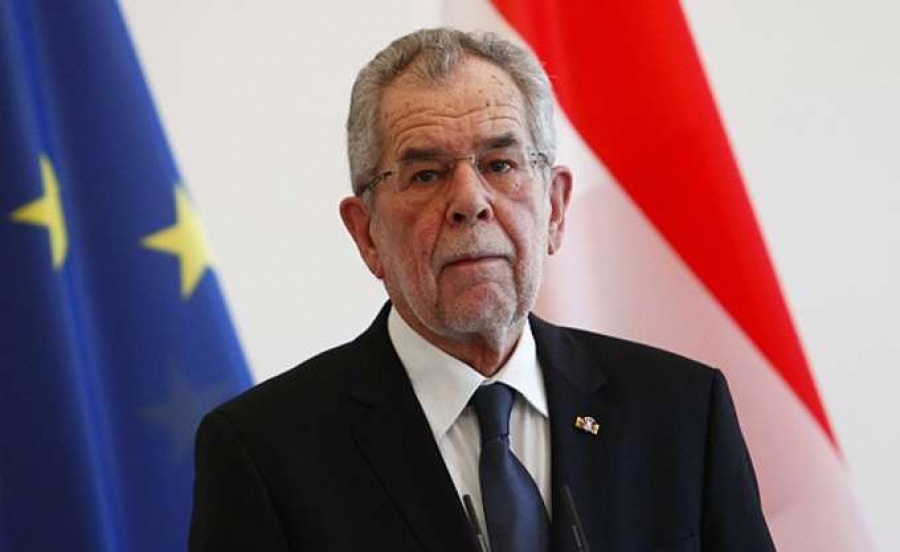 Van der Bellen (Πρ. Αυστρίας): Δεν στηρίζω την πολιτική της κυβέρνησης Kurz -Strache για σκληρότερη πολιτική ασύλου