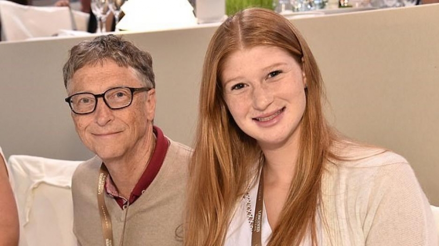 Η κόρη του Bill Gates έκανε το εμβόλιο: «Κρίμα, δεν έχει το τσιπ του ιδιοφυή μου μπαμπά!»