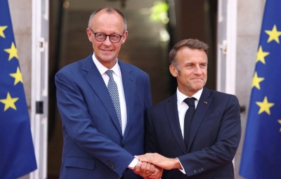 Οι FT βάζουν φωτιά στις σχέσεις Γαλλίας - Γερμανίας: Ο Macron πρόδωσε τον Merz με τα ρωσικά κεφάλαια