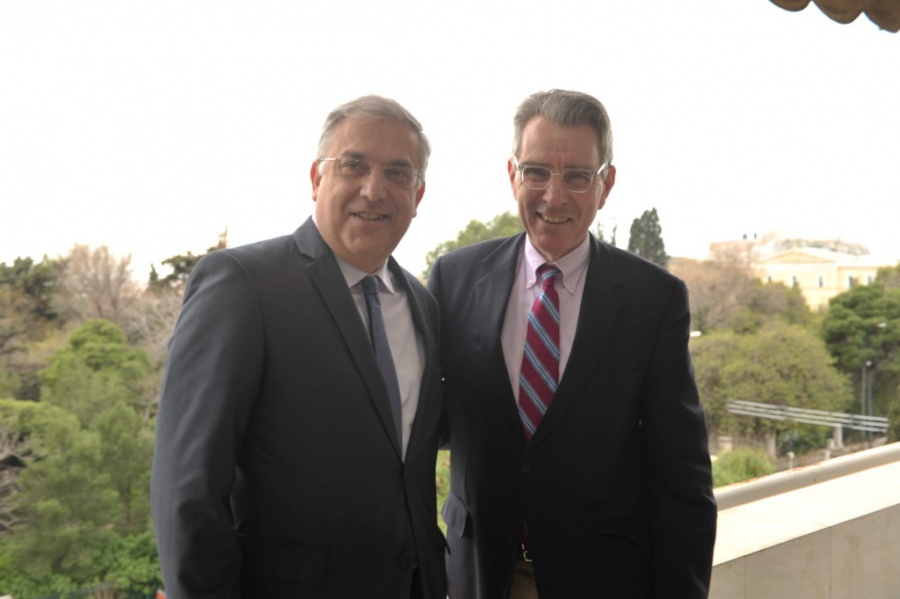 Θεοδωρικάκος: Η στρατηγική συνεργασία Ελλάδας - ΗΠΑ στο επίκεντρο της συνάντησης με τον πρέσβη των ΗΠΑ G.Pyatt