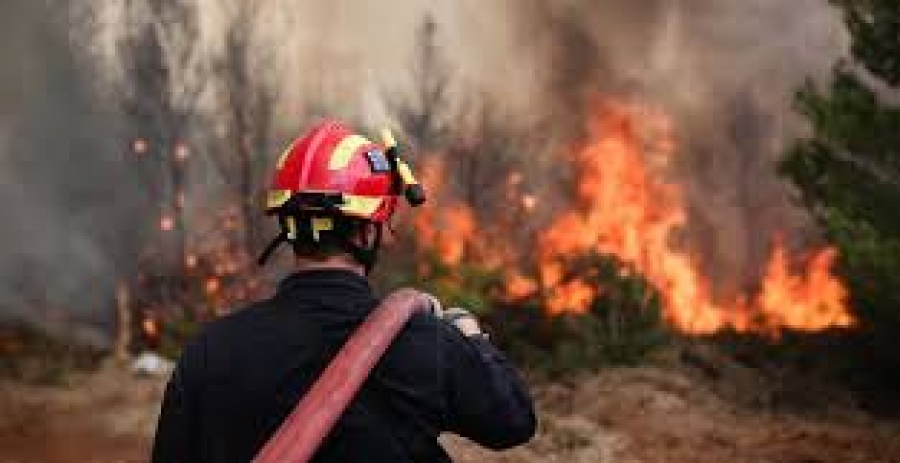 Συναγερμός στην πυροσβεστική - Φωτιά στον Ασπρόπυργο - Πύρινο μέτωπο και στο Μαραθώνα