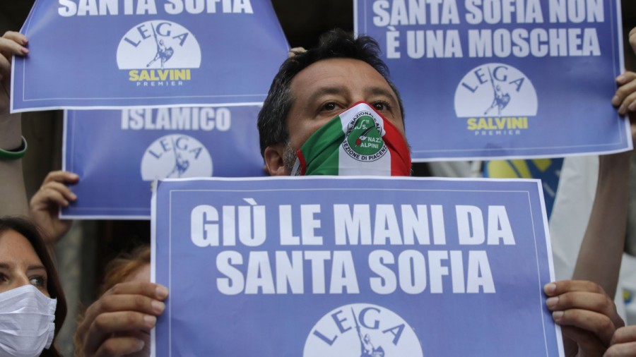 Διαμαρτυρία Salvini κατά της Τουρκίας στο Μιλάνο: Κάτω τα χέρια από την Αγία Σοφία
