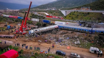 Εθνική τραγωδία στα Τέμπη: Στους 57 οι νεκροί - Αναπάντητα ερωτήματα και εφιαλτικές εκτιμήσεις για τον αριθμό των επιβατών
