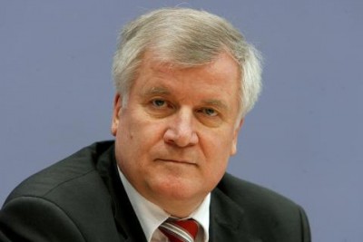 Seehofer (ΥΠΕΣ Γερμανίας): Μέχρι τον Δεκέμβριο 2020, θα υπάρξει πολιτική συμφωνία επί των αρχών της πολιτικής για το άσυλο στην ΕΕ