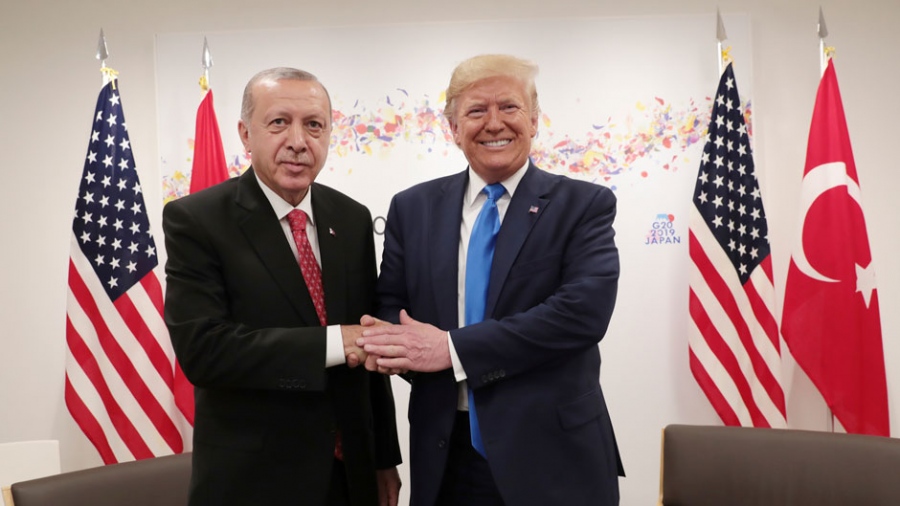 Ο Erdogan μίλησε με Trump: Ειδεχθή πράξη κατά της δημοκρατίας, η ένοπλη επίθεση στις ΗΠΑ
