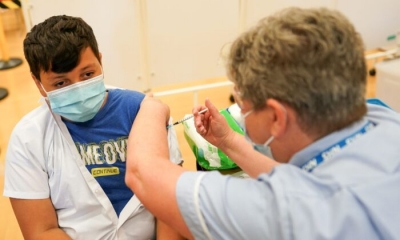 Dix (Βρετανία -  Task Force εμβολίων):  «Σπατάλη χρόνου» ο συνεχής εμβολιασμός για τον Covid  – Τα εμβόλια δεν σταμάτησαν τη μετάδοση του ιού