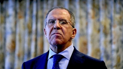 Lavrov σε Araghchi: Η απρόκλητη επιθετικότητα ΗΠΑ – Ισραήλ αποσταθεροποιεί τη Μέση Ανατολή