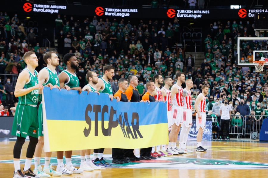 Οι παίκτες του Ερυθρού Αστέρα αρνήθηκαν να κρατήσουν πανό για τον πόλεμο στην Ουκρανία