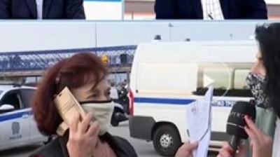 Ξεκίνησε από το Θησείο για τα διόδια Ελευσίνας για να ρωτήσει αν… μπορεί να ταξιδέψει - Δεν απαντούσαν στις κλήσεις της