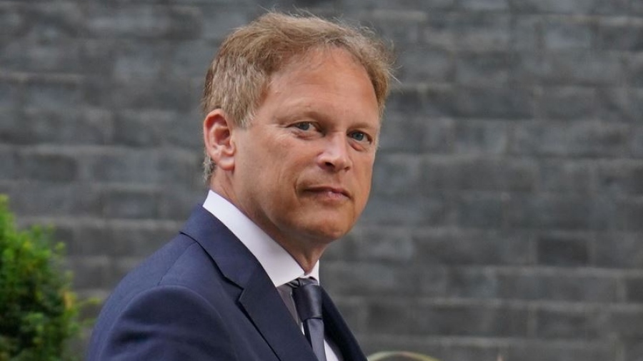 Grant Shapps (Υπουργός Άμυνας Βρετανίας): Θα παραδώσουμε δεκάδες χιλιάδες βλήματα πυροβολικού στην Ουκρανία