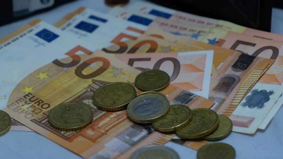 Ενίσχυση 534 ευρώ σε επαγγελματίες του Πολιτισμού, ξεναγούς και τουριστικούς συνοδούς