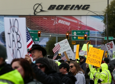 Boeing: Διαμαρτυρίες εργαζομένων για την υποχρεωτικότητα των εμβολιασμών