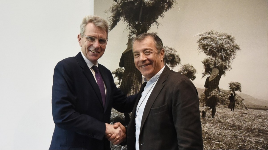 Ποτάμι: Συνάντηση με τον Αμερικανό πρέσβη Geoffrey Pyatt είχε ο Σταύρος Θεοδωράκης