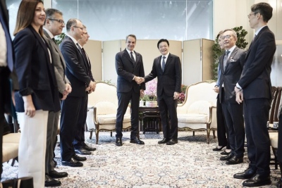 Επενδύσεις, τουρισμός, ναυτιλία, στο επίκεντρο των συναντήσεων Μητσοτάκη με τον πρόεδρο και τον πρωθυπουργό της Σιγκαπούρης