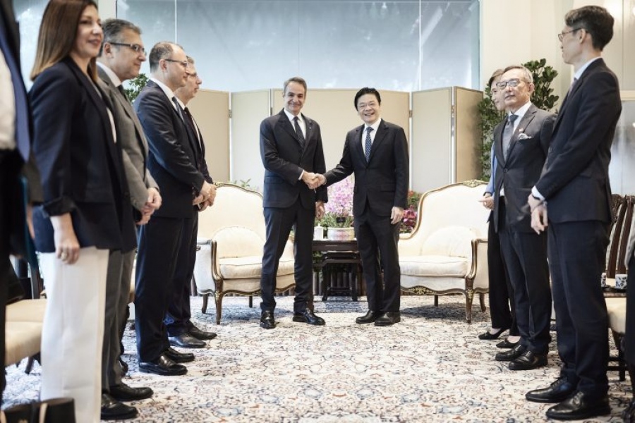 Επενδύσεις, τουρισμός, ναυτιλία, στο επίκεντρο των συναντήσεων Μητσοτάκη με τον πρόεδρο και τον πρωθυπουργό της Σιγκαπούρης