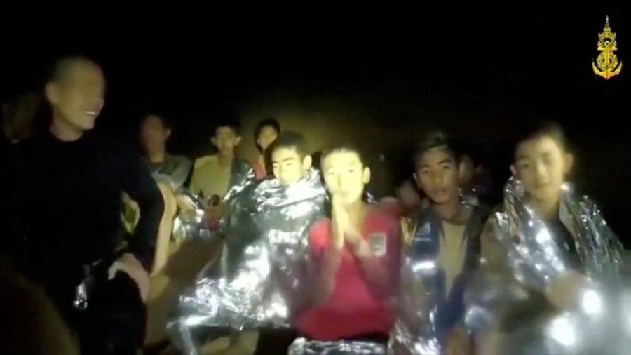 Ταϊλάνδη: Οκτώ αγόρια διασώθηκαν από τον λαβύρινθο των σπηλαίων, τώρα όλα εξαρτώνται από τον «θεό της βροχής»
