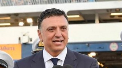 Στο λιμάνι του Πειραιά ο Κικίλιας: Κορυφώνεται η επιστροφή των ταξιδιωτών από τα νησιά - Επί ποδός το Λιμενικό