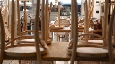 Από την …κατάψυξη στη συντήρηση η εστίαση για επτά μήνες - Ποιοι δίνουν χώρο στις πολυεθνικές αλυσίδες;