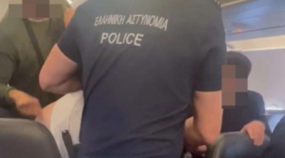 Χάος σε πτήση από Λονδίνο προς Κρήτη: Αδέρφια πλακώθηκαν επειδή ο ένας ούρησε στον άλλο - Προσγειώθηκε το αεροπλάνο εκτάκτως