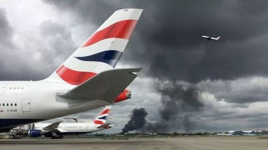 Βρετανία: Μεγάλη φωτιά κοντά στο αεροδρόμιο Heathrow του Λονδίνου