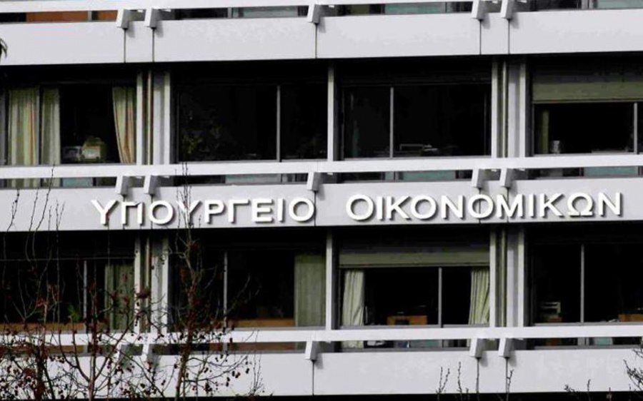 ΥΠΟΙΚ: Παράταξη στις προθεσμίες είσπραξης ΕΦΚ και ΦΠΑ στα αλκοολούχα