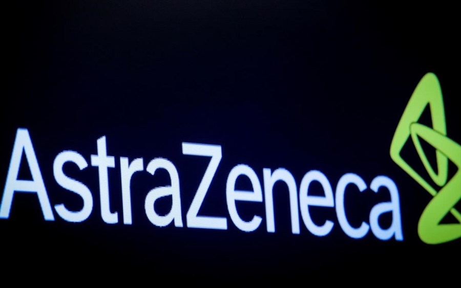 Δεν πείθει την ΕΕ το «άνοιγμα» της AstraZeneca - Mαίνεται ο πόλεμος για τα εμβόλια