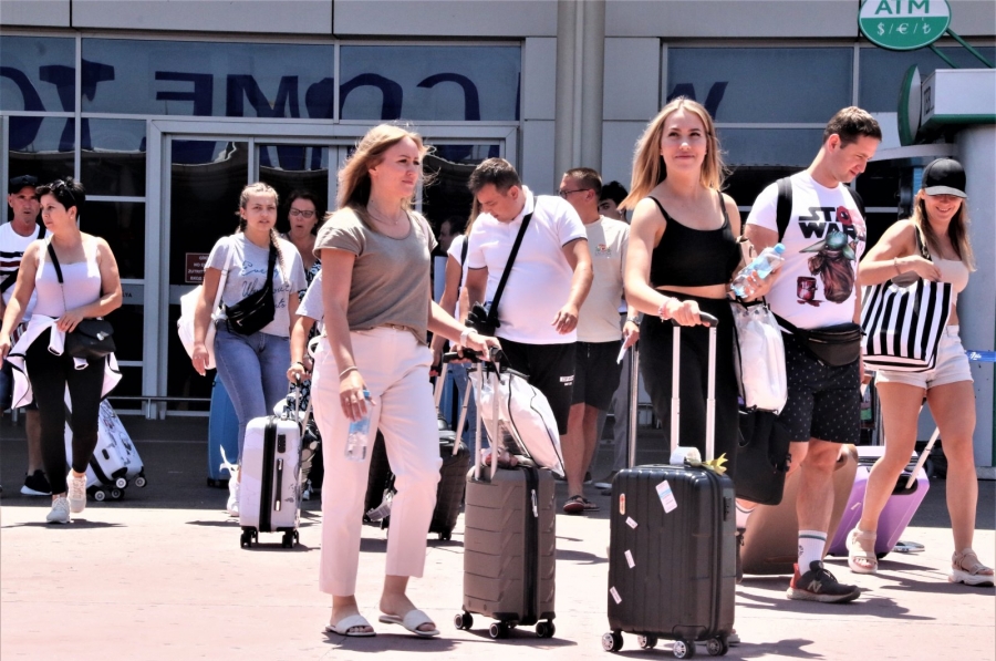 Τουριστικά ωφελημένη η Άγκυρα - Πάνω από 1,5 εκατ. Ρώσοι τουρίστες στην Τουρκία