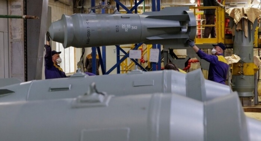 Ασύλληπτο: Το UMPK μετατρέπει όλες τις ρωσικές βόμβες σε... έξυπνες -  Πιο καταστροφική τώρα η τερατώδης FAB 1500 M54