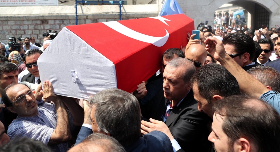 Σάλος στην Τουρκία μετά από ανάρτηση εφημερίδας: «Πέθανε ο Erdogan»