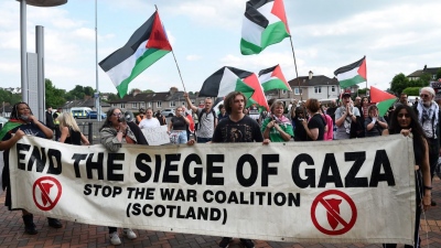Σκωτία: Το ματς της Εθνικής Γυναικών κόντρα σε αυτήν του Ισραήλ έγινε μια μεγάλη διαδήλωση υπέρ της Παλαιστίνης