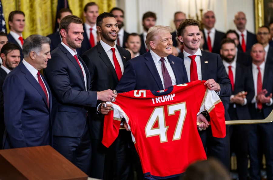 Απανωτές βόμβες από Economist - YouGov, CNN, NBC, McLaughlin & Associates για Ιράν: 9 στους 10 MAGA στηρίζουν Trump