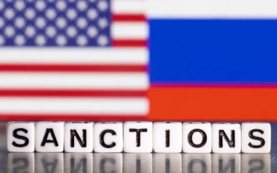 Η Ρωσία χλευάζει τη Δύση για τις τράπεζες:  Οι κυρώσεις ΗΠΑ και ΕΕ μας έχουν… προστατεύσει από τη μετάδοση της κρίσης