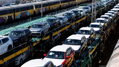 Η αυτοκινητοβιομηχανία «καίγεται» για μέτρα στήριξης