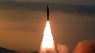 Ανεβαίνει το θερμόμετρο στην κορεατική χερσόνησο - Ασκήσεις με τακτικά πυρηνικά όπλα από τη Βόρεια Κορέα