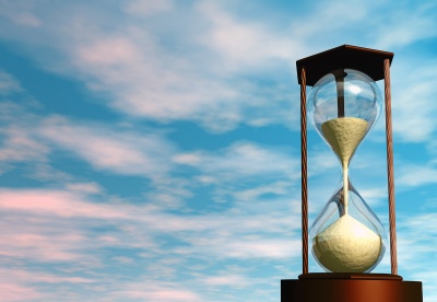 Προεκλογική περίοδο 8 μηνών με εκλογές 5/2019 με νίκη ΝΔ, βλέπουν οι διεθνείς οίκοι για την Ελλάδα – Έως τότε μη επενδύσιμα, μετοχές, τράπεζες και ομόλογα