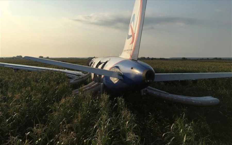 Τους πιλότους του αεροσκάφους της Ural Airlines θα βραβεύσει το Κρεμλίνο