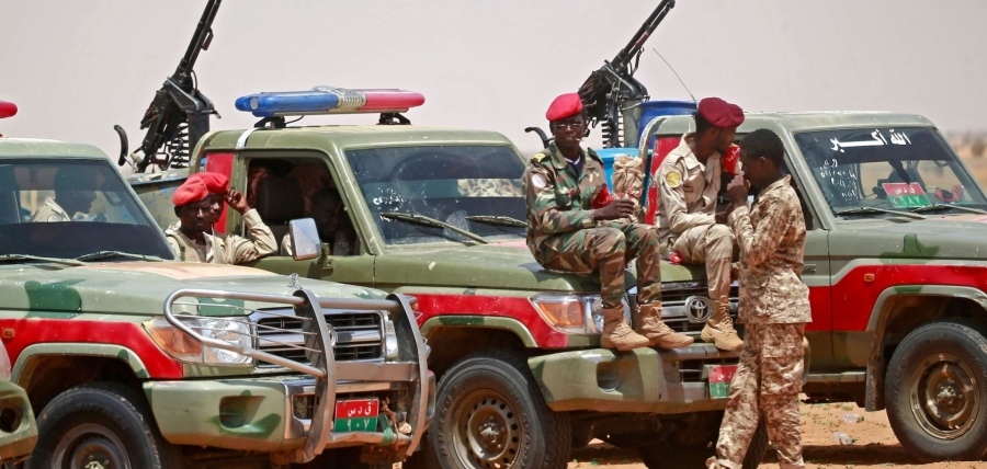 ΟΗΕ: Εγκλήματα πολέμου διαπράττουν οι πολέμαρχοι του Σουδάν - 15.000 άτομα σφαγιάστηκαν στο Νταρφούρ σε ένα τρίμηνο