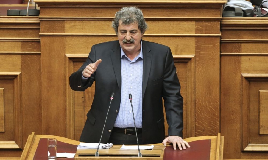 Η αντίδραση Πολάκη στο «άδειασμα» Ξανθού για τα εμβόλια