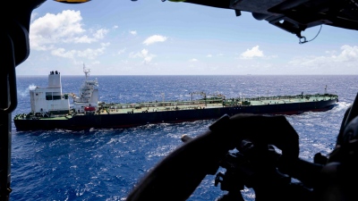 Φωτιά στον Ινδικό βάζουν οι ΗΠΑ για το πετρέλαιο: Κατέλαβαν το τάνκερ Bertha της Κίνας με ρεσάλτο - Τρομοκρατία με 10 πειρατείες